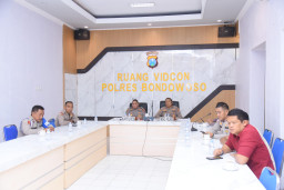 Sambut Hari Bhayangkara ke-80, Polres Bondowoso Perkuat Ketahanan Pangan Lewat Penyaluran Bibit Jagung