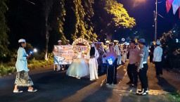 Semarak Sambut 1 Muharram, Ratusan Santri Ikuti Pawai Lampion, Polsek Curahdami Pastikan Pengamanan Maksimal