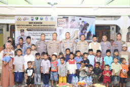 80 Anak Ikuti Khitan Massal Polres Bondowoso, Simbol Delapan Dekade Pengabdian Polri
