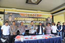 Satreskrim Polres Bondowoso berhasil Ungkap beberapa Kasus Kriminal tindak pidana Mulai Pencurian hingga Kekerasan Anak.