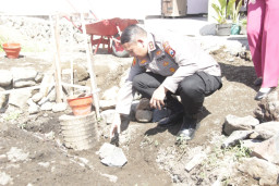 Hari Bhayangkara ke 80, Kapolres Bondowoso Letakkan Batu Pertama Mushola TPQ Kemala Bhayangkari, Wujudkan Generasi Berak