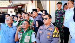 Sinergi Aparat dan Pemerintah Sukseskan Kunjungan Menko Pangan di Bondowoso, 350 Warga Terima Bantuan Beras