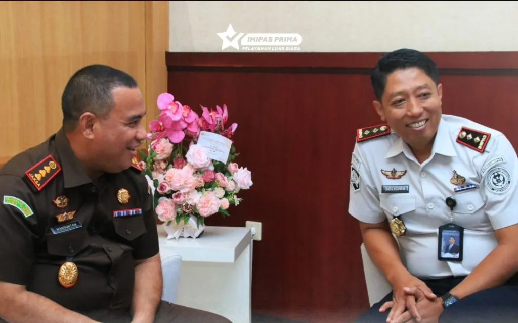 Kalapas Kelas IIA Banyuwangi Kunjungi Kejari, Tegaskan Sinergi Lintas Instansi untuk Penguatan Penegakan Hukum