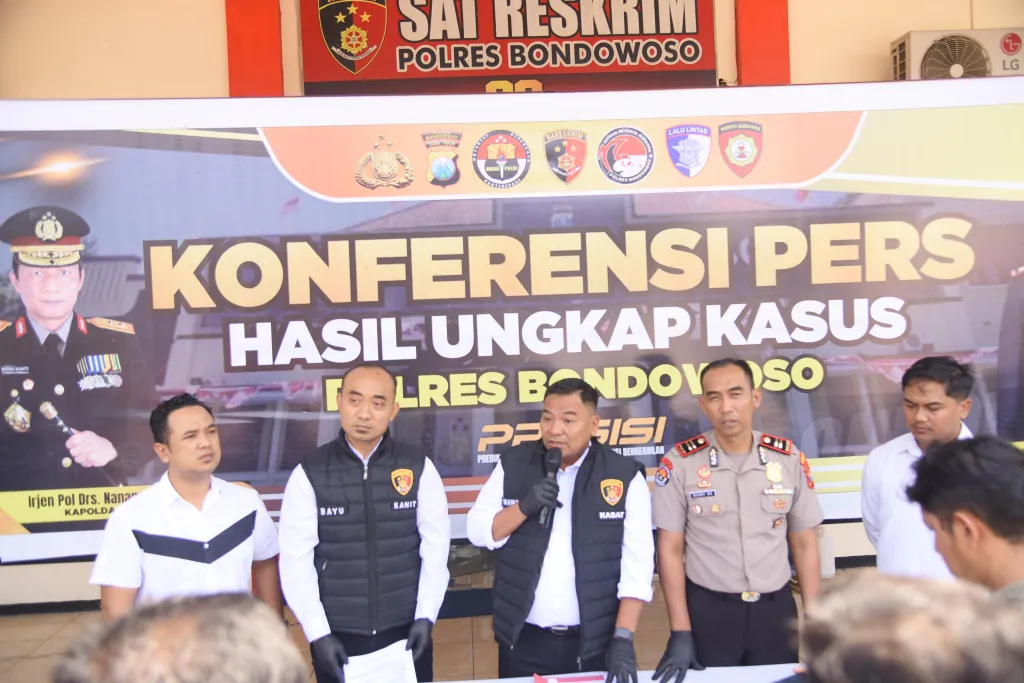 *Polres Bondowoso Ungkap Live Streaming Asusila Dua Tersangka Diamankan*