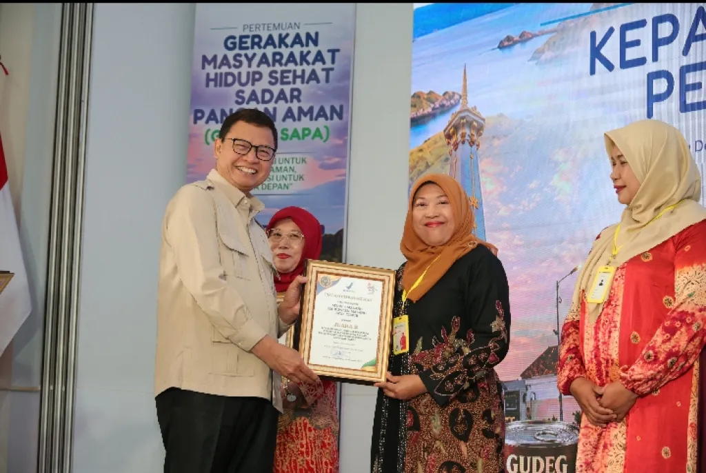 Pasar, Sekolah, hingga Kader Muda Jawa Timur Raih Penghargaan Nasional Germas SAPA 2026