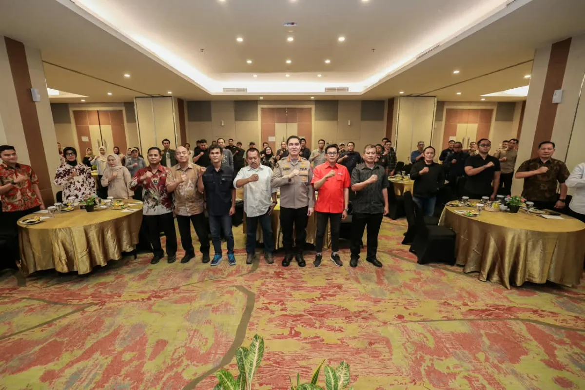 Ngopi Bareng Awak Media, Polda Jatim Perkuat Kemitraan dan Komunikasi