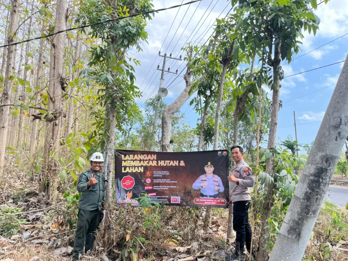Polisi dan Warga Bersinergi Cegah Karhutla di Kawasan Hutan Panceng