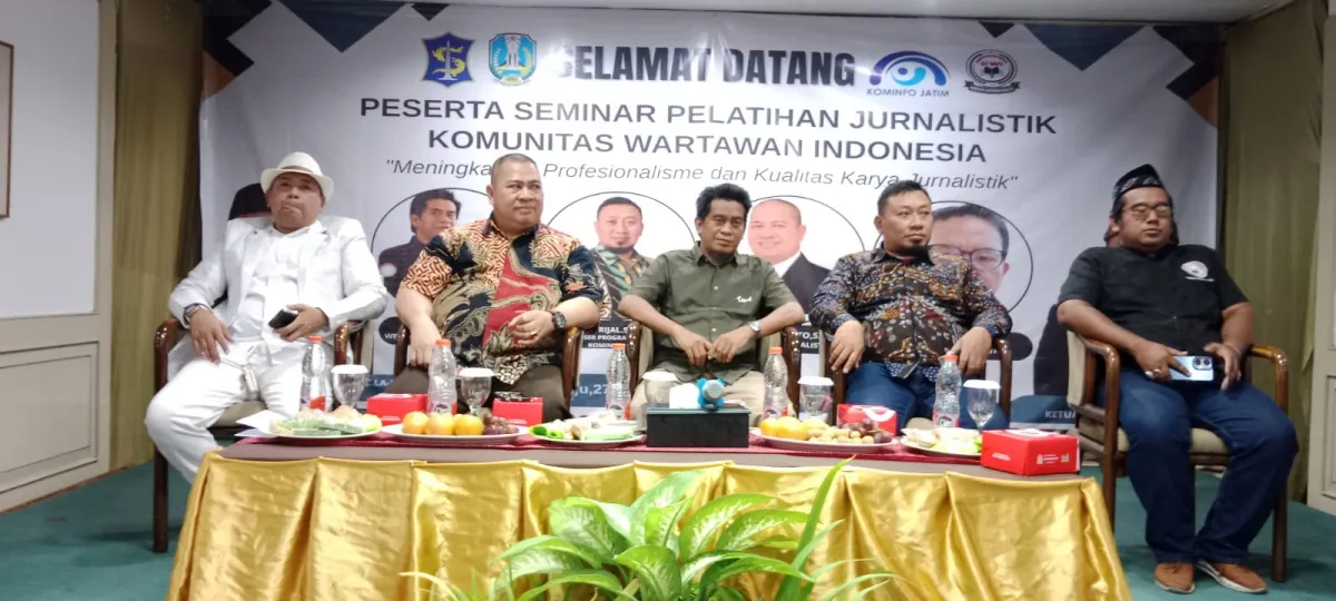 Ratusan Wartawan Jawa Timur Mengikuti Seminar Dan Pelatihan Jurnalistik Yang Di Selenggarakan KWI Jatim